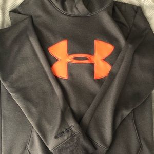 Under Armour Sweatshirt.